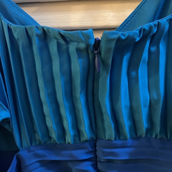 Express Spaghetti Straps Sleeveless Accordion Pleats Cut Out Maxi Dress Size S - Picture 8 of 10